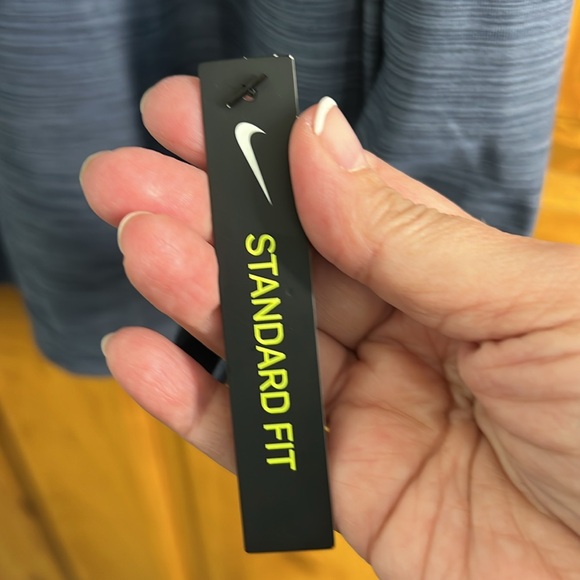 NWT Nike Size L Men’s Dri-fit quarter zip Blue - Picture 5 of 5